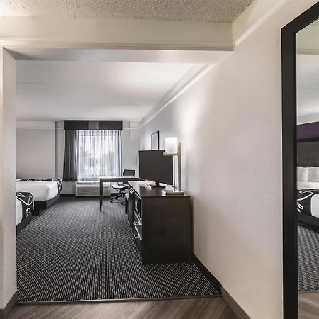 Hotel La Quinta By Wyndham Austin Airport Esterno foto
