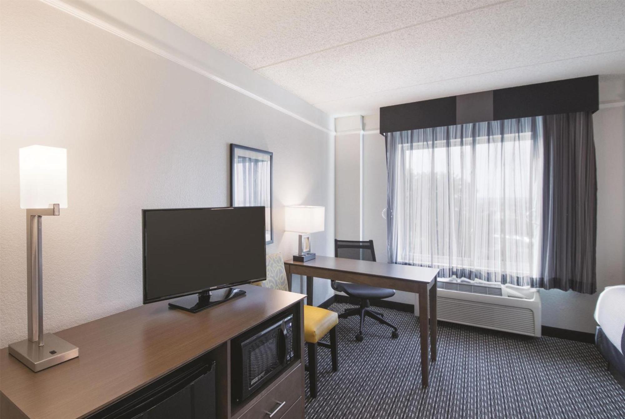 Hotel La Quinta By Wyndham Airport Austin