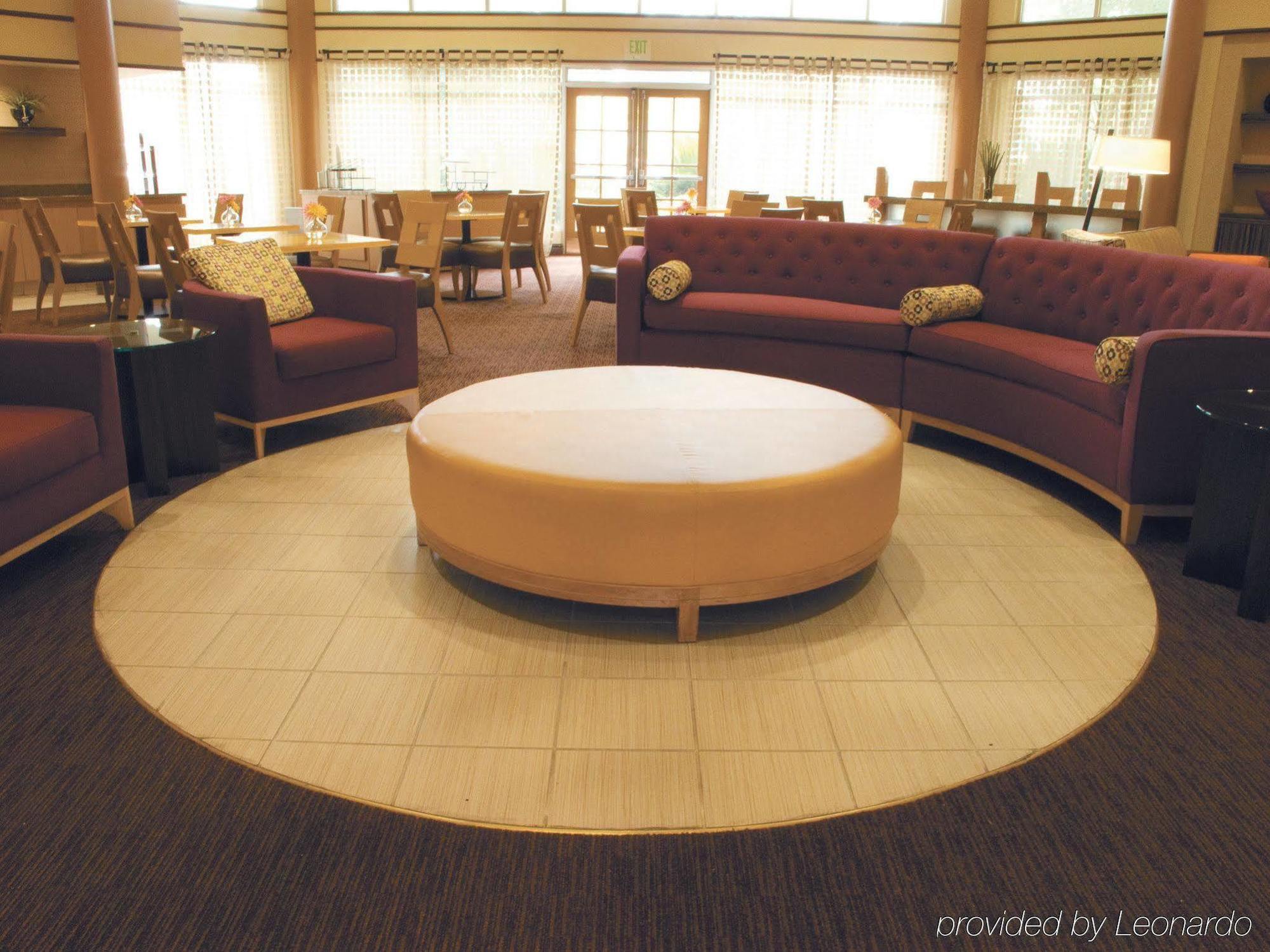 Hotel La Quinta By Wyndham Airport 3*