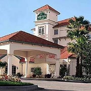 Hotel La Quinta By Wyndham Airport