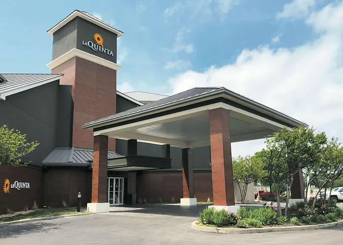 La Quinta By Wyndham Austin Airport
