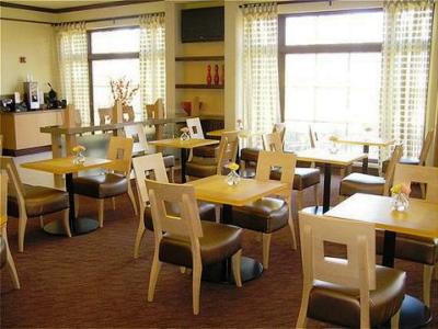 La Quinta By Wyndham Airport Hotel 3*