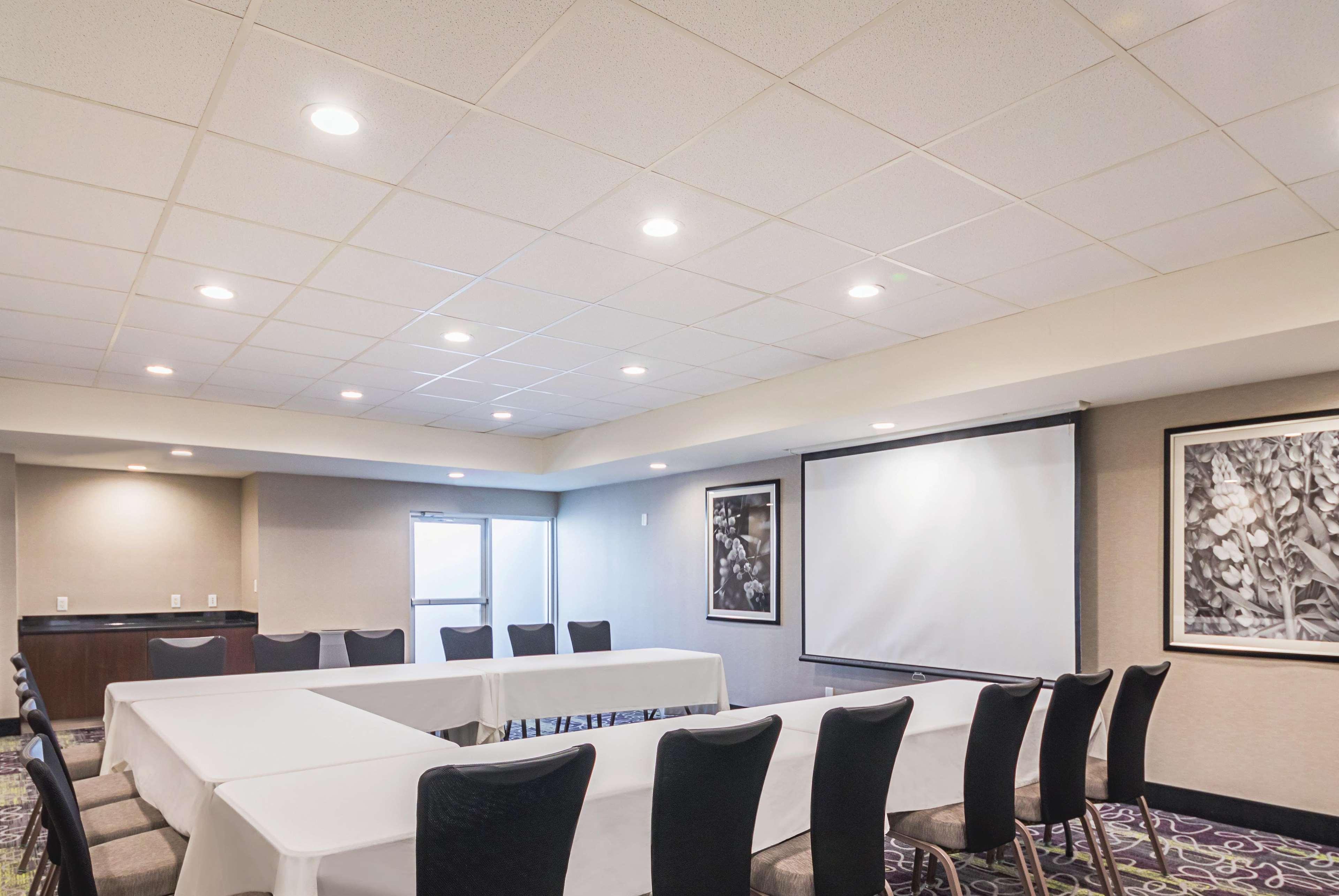 Hotel La Quinta By Wyndham Airport Austin