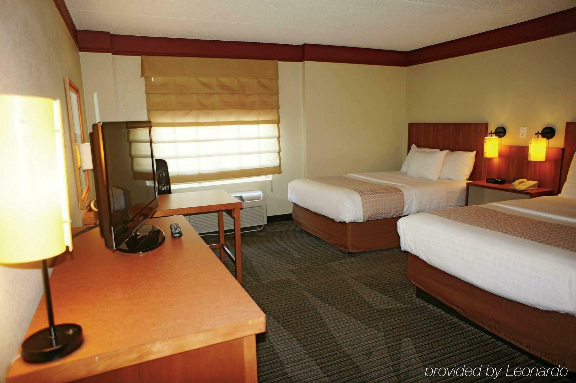 Hotel La Quinta By Wyndham Airport